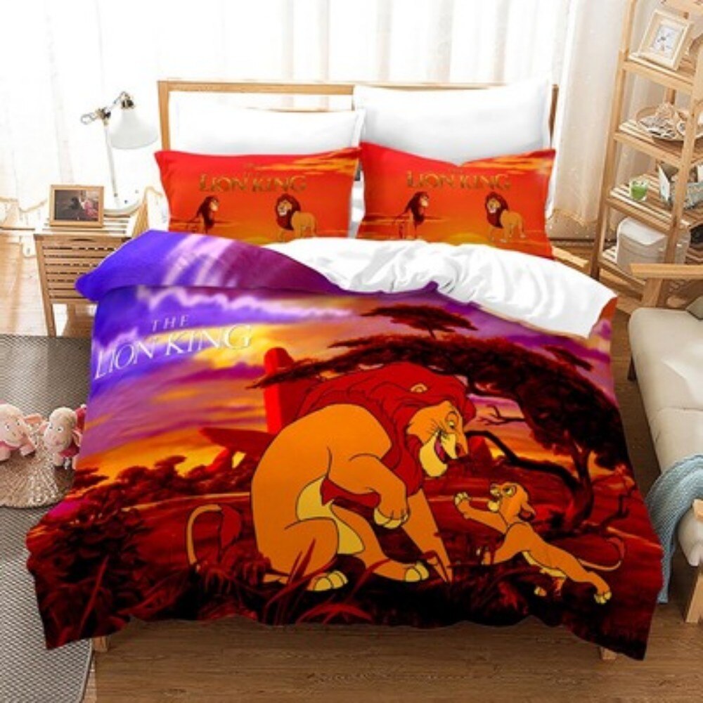 Leví Kráľ Simba Sa Hrá S Obliečkou Na Perinu Mufasa